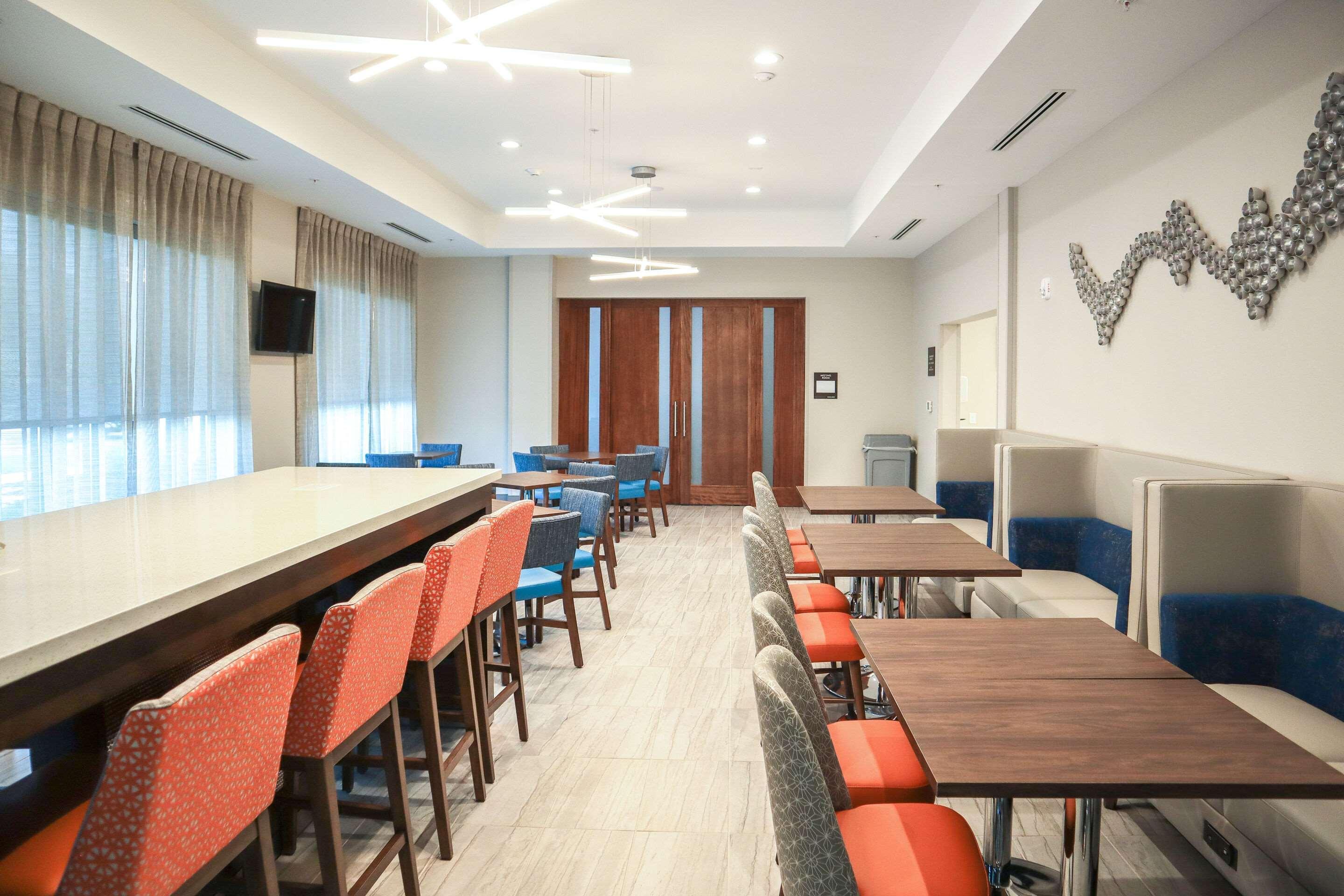 Comfort Suites Gainesville Near University المظهر الخارجي الصورة