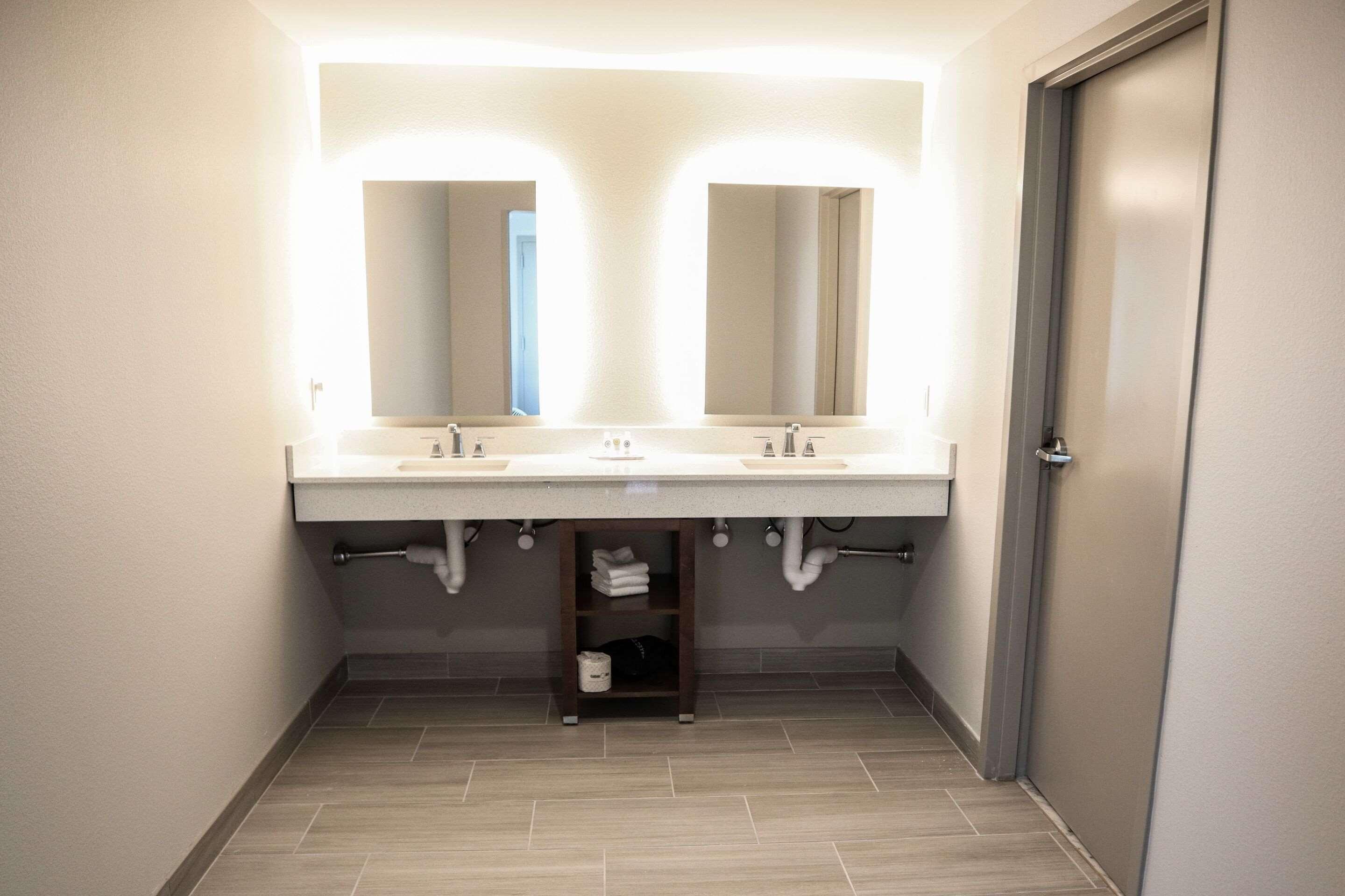 Comfort Suites Gainesville Near University المظهر الخارجي الصورة