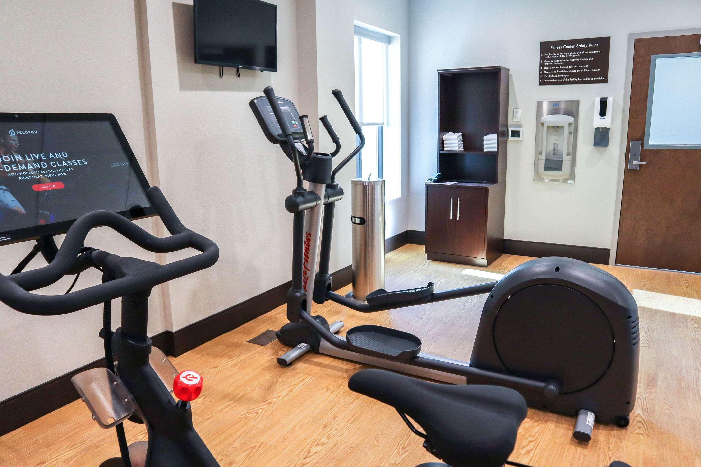 Comfort Suites Gainesville Near University المظهر الخارجي الصورة